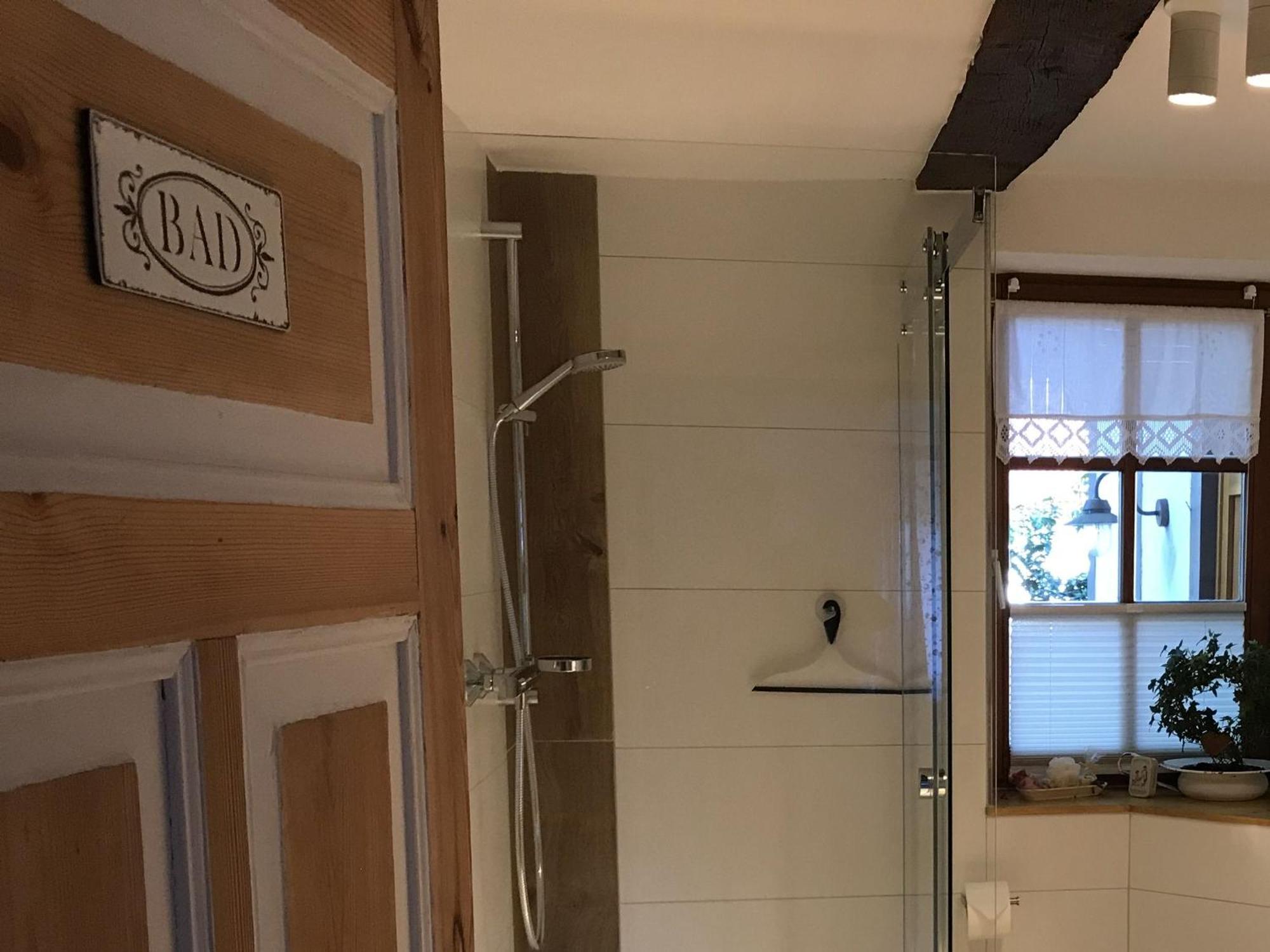 Fachwerktraum Im Hof Apartamento Alheim Exterior foto